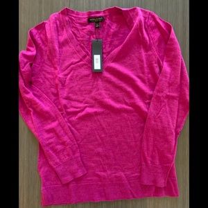 Banana Republic | NWT - 100% Merino Wool Sweater